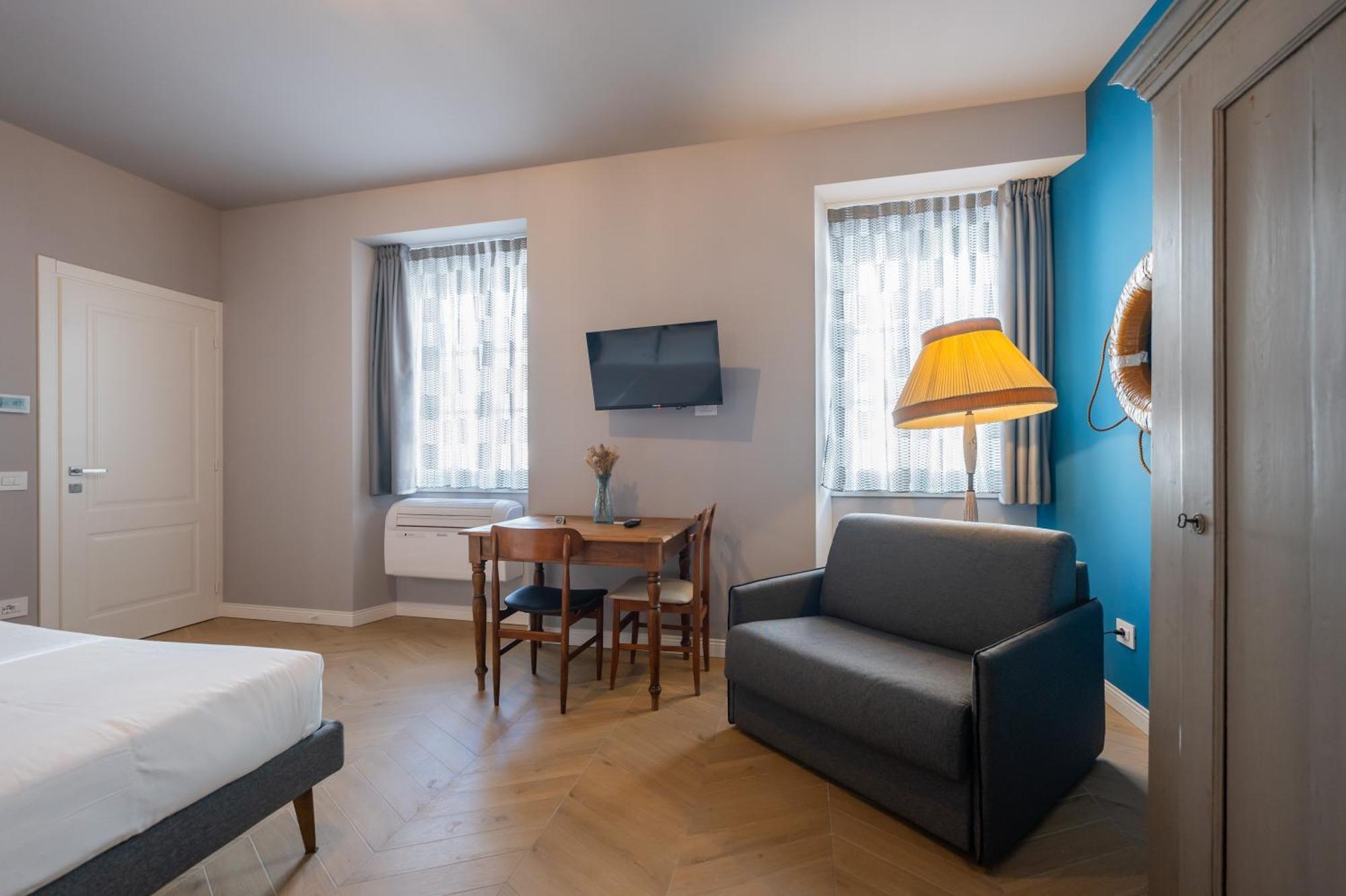 Regina Boutique Suites Trieste Exterior photo
